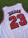 Big & Tall !!  Michael Jordan Bulls White NBA Finals Jersey